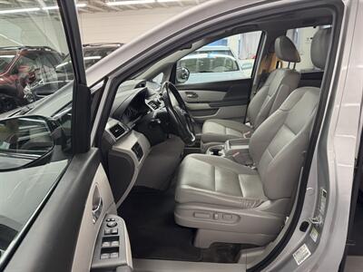 2015 Honda Odyssey EX-L ONE OWNER 28 SERVICE REC   - Photo 11 - Portland, OR 97267