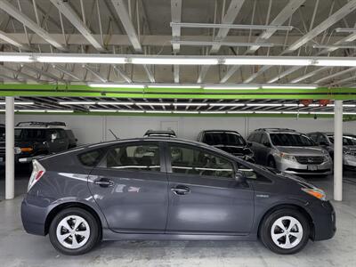 2015 Toyota Prius Two (2 OWNERS) 27 SERVICE RECORDS   - Photo 8 - Portland, OR 97267