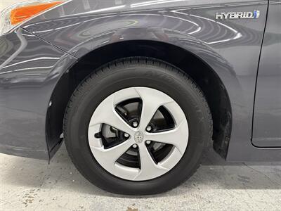 2015 Toyota Prius Two (2 OWNERS) 27 SERVICE RECORDS   - Photo 18 - Portland, OR 97267
