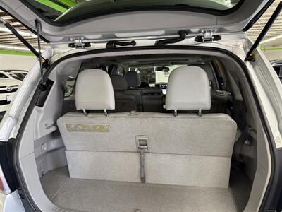 2008 Toyota Highlander Hybrid Limited ONE OWNER LOW MILE 80K   - Photo 16 - Portland, OR 97267