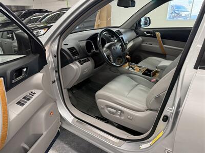 2008 Toyota Highlander Hybrid Limited ONE OWNER LOW MILE 80K   - Photo 11 - Portland, OR 97267