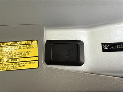 2008 Toyota Highlander Hybrid Limited ONE OWNER LOW MILE 80K   - Photo 22 - Portland, OR 97267