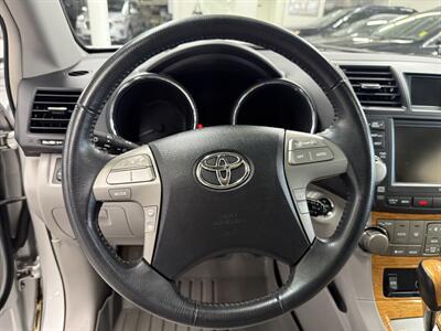 2008 Toyota Highlander Hybrid Limited ONE OWNER LOW MILE 80K   - Photo 10 - Portland, OR 97267