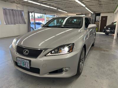 2011 Lexus IS LOW MILES/ 2 OWNERS/ 26 SERVICE RECORDS/ MINT COND Convertible