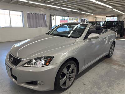 2011 Lexus IS LOW MILES/ 2 OWNERS/ 26 SERVICE RECORDS/ MINT COND   - Photo 2 - Portland, OR 97267