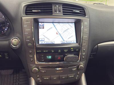 2011 Lexus IS LOW MILES/ 2 OWNERS/ 26 SERVICE RECORDS/ MINT COND   - Photo 18 - Portland, OR 97267