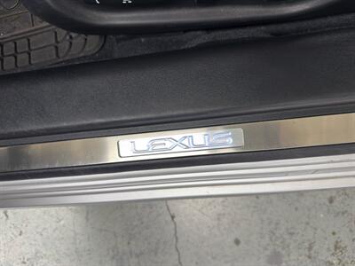 2011 Lexus IS LOW MILES/ 2 OWNERS/ 26 SERVICE RECORDS/ MINT COND   - Photo 22 - Portland, OR 97267