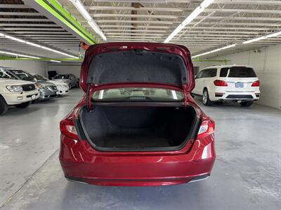 2018 Honda Accord LX ONE OWNER (21 SERVICE RECORDS)   - Photo 8 - Portland, OR 97267