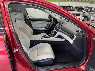 2018 Honda Accord LX ONE OWNER (21 SERVICE RECORDS)   - Photo 13 - Portland, OR 97267