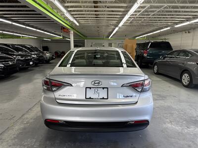 2016 Hyundai SONATA Hybrid SE ONE OWNER (LOW MILES 53K)   - Photo 5 - Portland, OR 97267