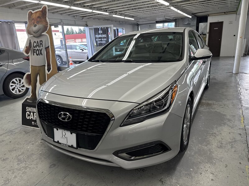 2016 Hyundai Sonata -'s photo