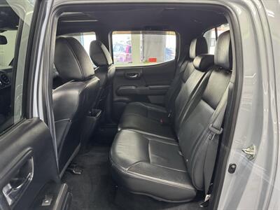2019 Toyota Tacoma TRD Sport MANUAL LOW MILES(64k) - Photo 11 - Portland, OR 97267