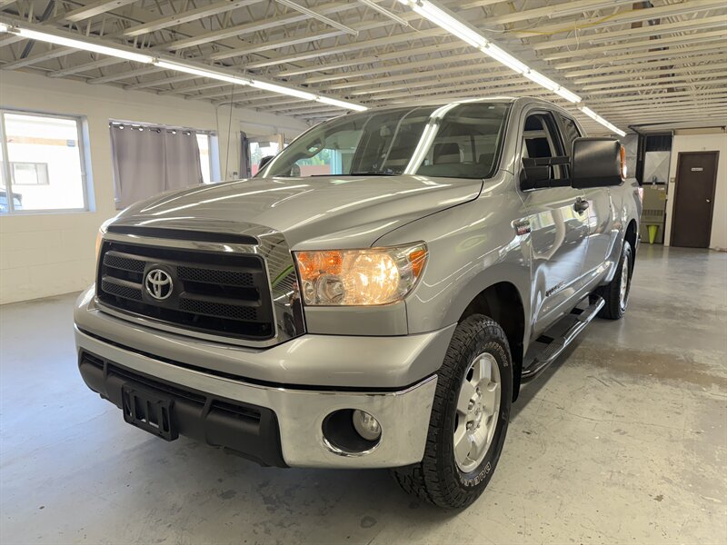 2013 Toyota Tundra Grade5.7 V8 LOW MILEAGE 109k 2 OWNER - Photo 1 - Portland, OR 97267