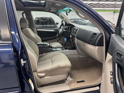 2007 Toyota 4Runner SR5 4dr SUV low miles (123K) - Photo 13 - Portland, OR 97267