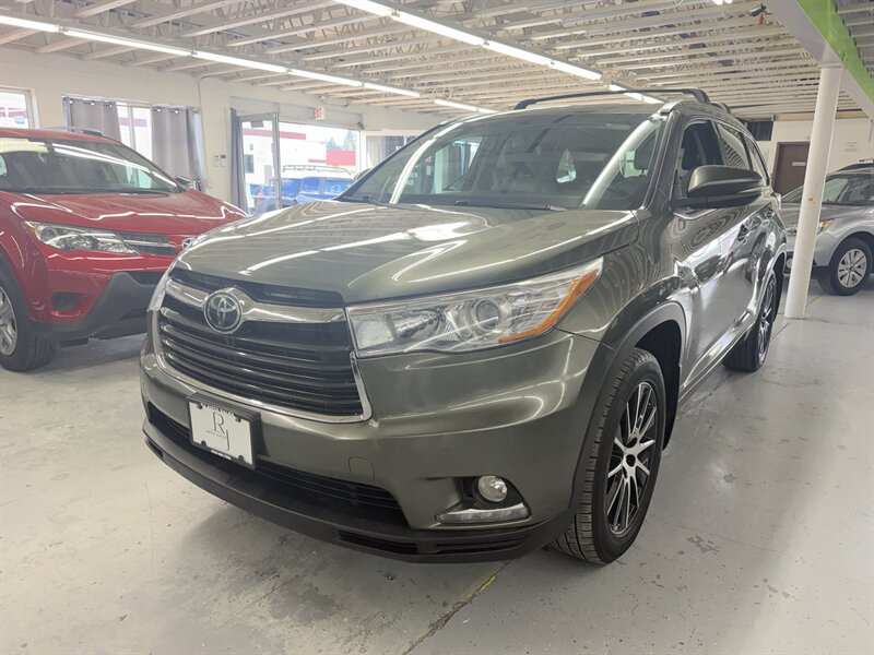2016 Toyota Highlander