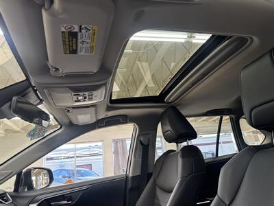 2023 Toyota RAV4 Limited   - Photo 16 - Portland, OR 97267
