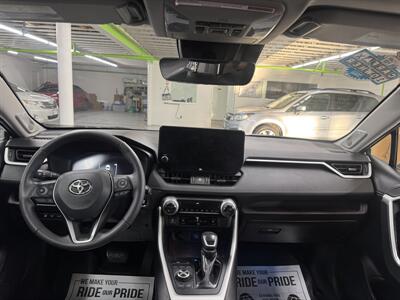 2023 Toyota RAV4 Limited   - Photo 10 - Portland, OR 97267
