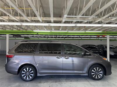 2019 Toyota Sienna XLE 7-Passenger (LOW MILES 33K) 2 OWNERS - Photo 9 - Portland, OR 97267