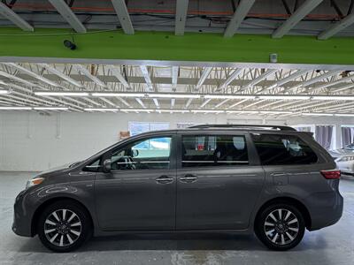 2019 Toyota Sienna XLE 7-Passenger (LOW MILES 33K) 2 OWNERS - Photo 8 - Portland, OR 97267