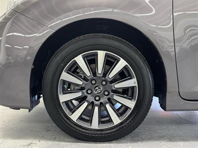 2019 Toyota Sienna XLE 7-Passenger (LOW MILES 33K) 2 OWNERS - Photo 22 - Portland, OR 97267