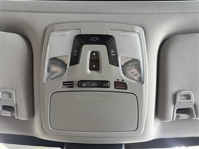 2019 Toyota Sienna XLE 7-Passenger (LOW MILES 33K) 2 OWNERS - Photo 19 - Portland, OR 97267