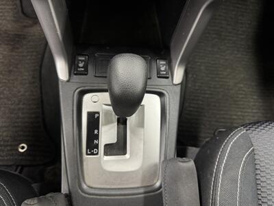 2015 Subaru Forester 2.5i Premium ONE OWNER 34 SERVICE   - Photo 16 - Portland, OR 97267