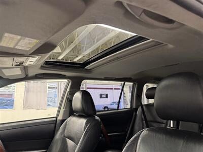 2011 Toyota Highlander Hybrid Limited (ONE OWNER) WITH 41 SERVICE RECORDS - Photo 19 - Portland, OR 97267