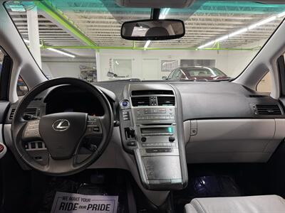 2010 Lexus HS 250h   - Photo 10 - Portland, OR 97267