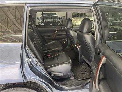 2012 Toyota Highlander Hybrid Limited LOW MILES 70K (MINT CONDITION) - Photo 16 - Portland, OR 97267