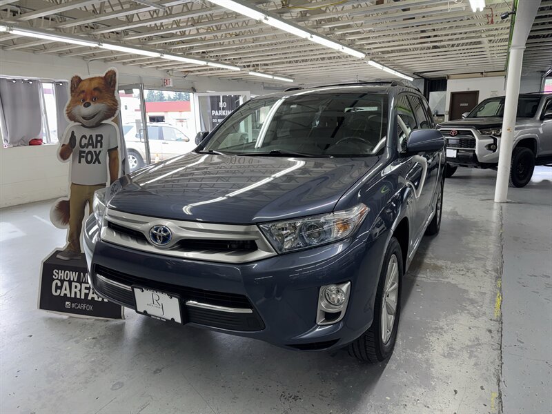 2012 Toyota Highlander Hybrid Limited LOW MILES 70K (MINT CONDITION)   - Photo 1 - Portland, OR 97267
