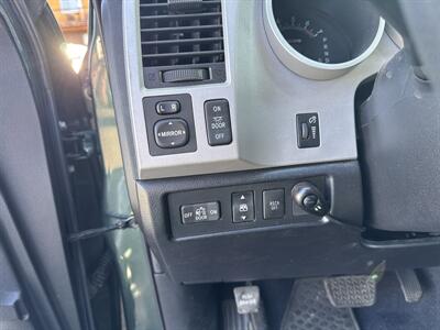 2007 Toyota Tundra SR5 (LOW MILES 116K) TRD PKG   - Photo 18 - Portland, OR 97267