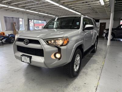 2014 Toyota 4Runner 3ROW SEAT LOW MILE 55K ONE OWNER   - Photo 1 - Portland, OR 97267