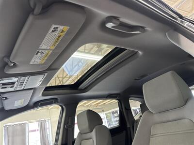 2017 Honda CR-V EX 2 OWNERS(24 SERVICE RECORDS)   - Photo 18 - Portland, OR 97267