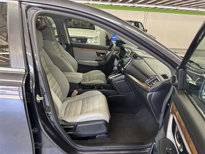 2017 Honda CR-V EX 2 OWNERS(24 SERVICE RECORDS)   - Photo 15 - Portland, OR 97267