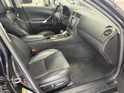 2010 Lexus IS 250   - Photo 13 - Portland, OR 97267