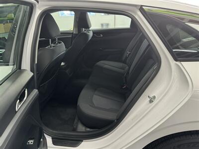 2022 Kia K5 LXS (2 OWNERS) GREAT DEAL - Photo 13 - Portland, OR 97267