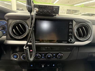 2021 Toyota Tacoma TRD Off-Road LOW MILE 38K   - Photo 16 - Portland, OR 97267