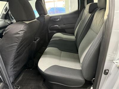 2021 Toyota Tacoma TRD Off-Road LOW MILE 38K   - Photo 13 - Portland, OR 97267