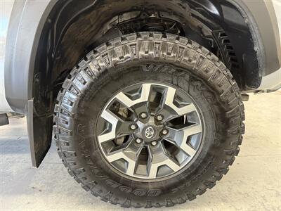 2021 Toyota Tacoma TRD Off-Road LOW MILE 38K   - Photo 9 - Portland, OR 97267