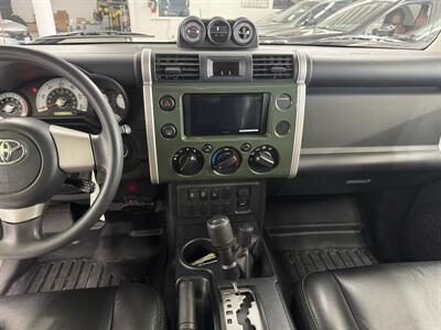2010 Toyota FJ Cruiser RR DIFF LOCK MINT CONDITION   - Photo 11 - Portland, OR 97267