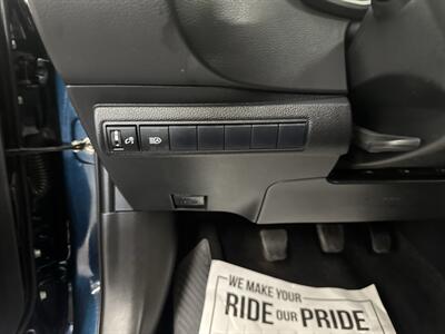 2021 Toyota Corolla Hatchback SE (LOW MILES 48K) MANUAL   - Photo 17 - Portland, OR 97267