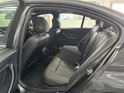 2016 BMW 3 Series 320i xDrive (LOW MILES 61K) - Photo 17 - Portland, OR 97267