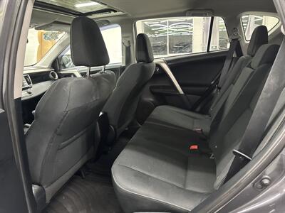 2015 Toyota RAV4 XLE   - Photo 12 - Portland, OR 97267