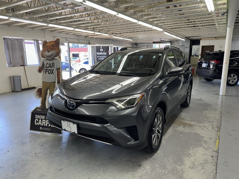 2018 Toyota RAV4 Hybrid LE GAS SAVER   - Photo 1 - Portland, OR 97267