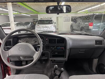 1992 Toyota Pickup Deluxe V6 LOW MILES (115K)   - Photo 10 - Portland, OR 97267