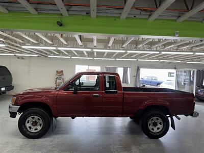 1992 Toyota Pickup Deluxe V6 LOW MILES (115K)   - Photo 9 - Portland, OR 97267