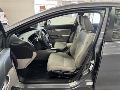 2013 Honda Civic Hybrid (19 SERVICE RECORDS)   - Photo 12 - Portland, OR 97267