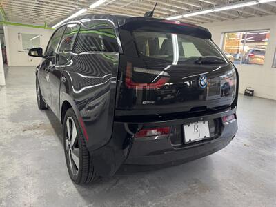 2014 BMW i3   - Photo 4 - Portland, OR 97267