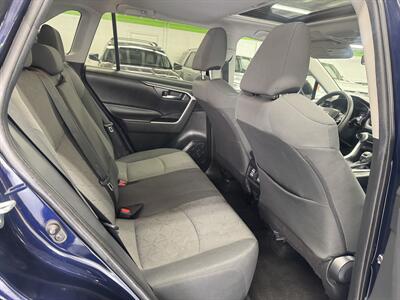 2020 Toyota RAV4 XLE TWO OWNER GREAT SHAPE   - Photo 12 - Portland, OR 97267