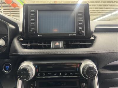 2020 Toyota RAV4 XLE TWO OWNER GREAT SHAPE   - Photo 14 - Portland, OR 97267